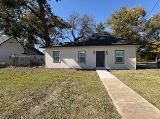 107 Brown St, Waxahachie, TX 75165