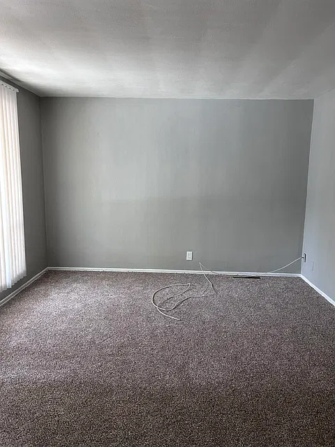 2 bed, $850 — Photo 2