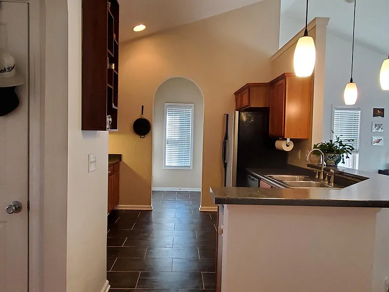 1639 N College Ave #3 — Photo 6