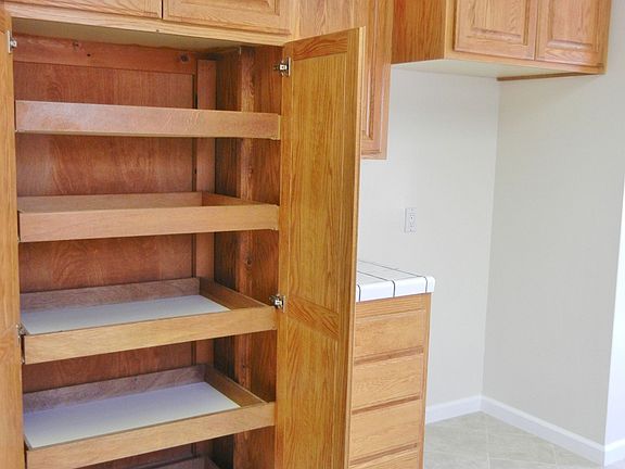 5th image of 4230 W 181st St