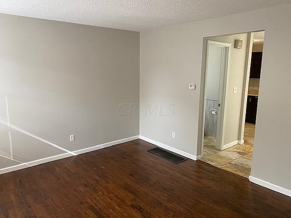 3rd image of 3886 La Rosa Dr #886