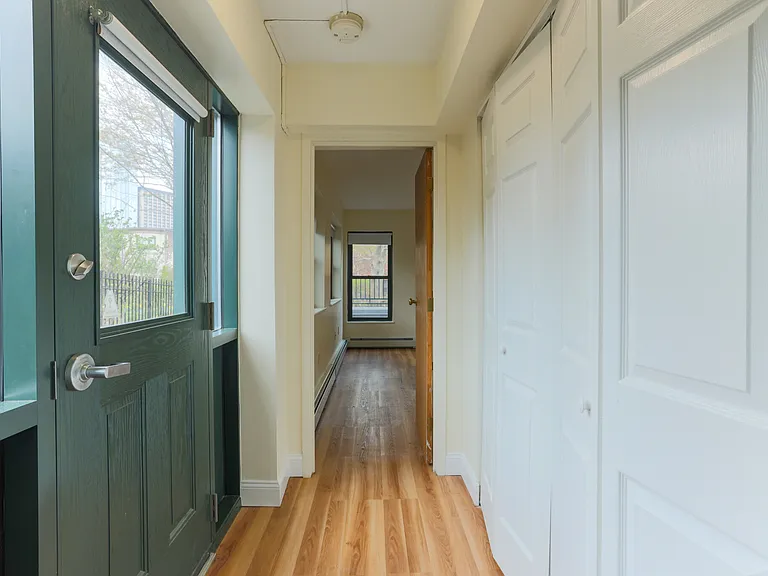 476 Columbus Ave #4 — Photo 7