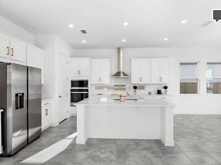 10133 Peebles St — Photo 5