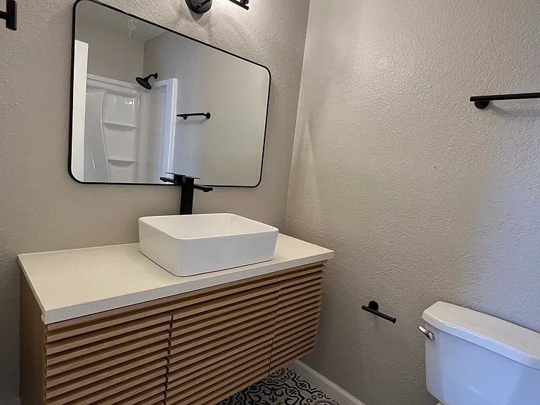 2851 E Capri Cir — Photo 16