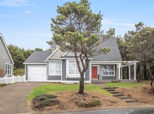 6395 SW Arbor Dr, Newport, OR 97366