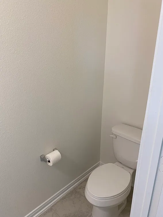 3 bed, $3,900 — Photo 3