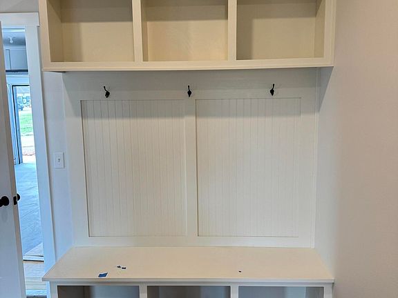 4th image of 3604 N Marlin Drive