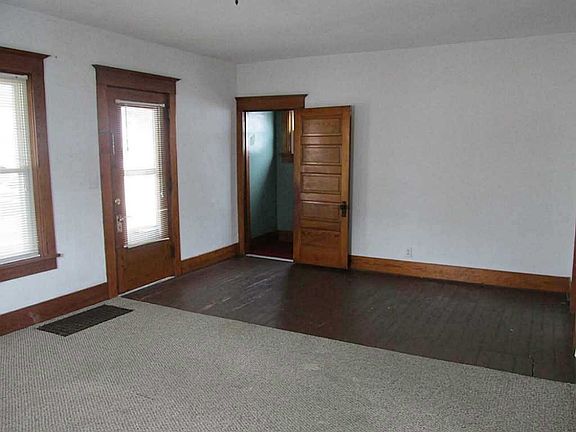 3rd image of 235 McKinley St