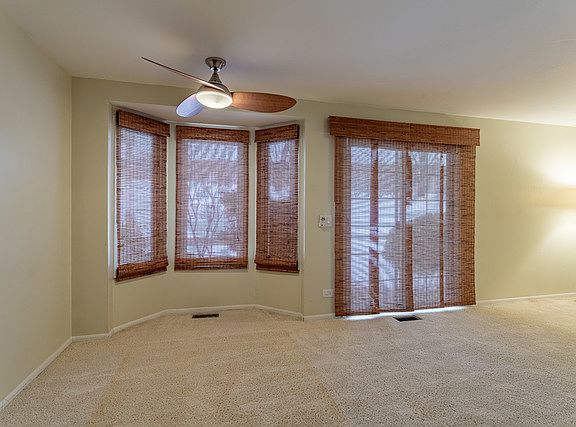 3rd image of 1874 Fox Run Dr Unit B
