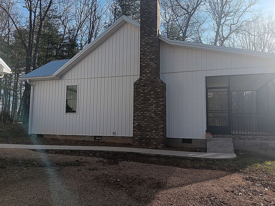 1st image of 171 Riverview Dr