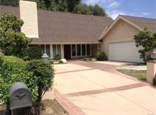 4234 Meadow Lark Dr, Calabasas, CA 91302