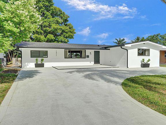 3rd image of 1511 NW 87th Way