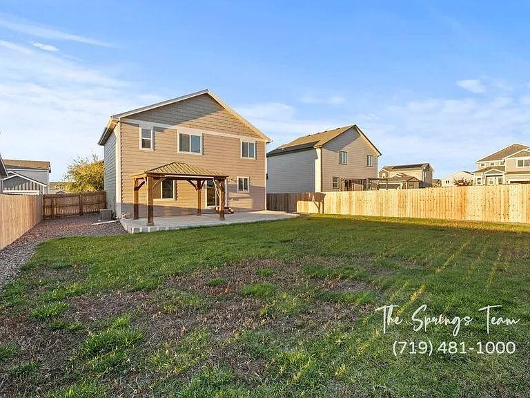 10957 Matta Dr — Photo 36