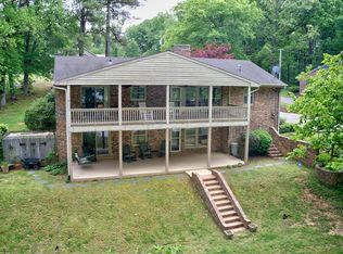 288 Oakwood Dr, Clarksville, VA 23927
