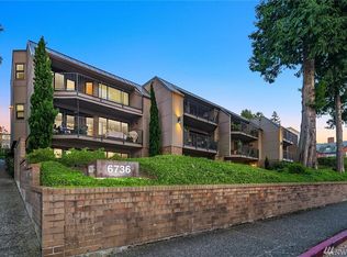 6736 Lake Washington Blvd NE APT 3, Kirkland, WA 98033