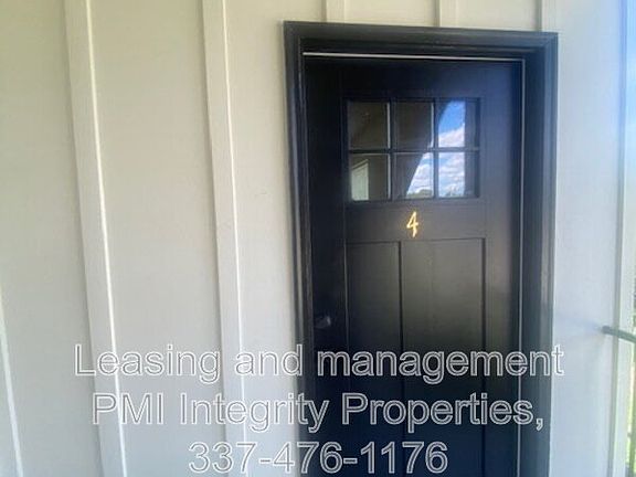 2nd image of 105 Meaux Blvd APT 4