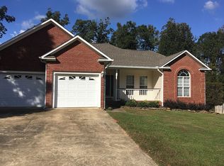 326 Lillian Ln, Anniston, AL 36207