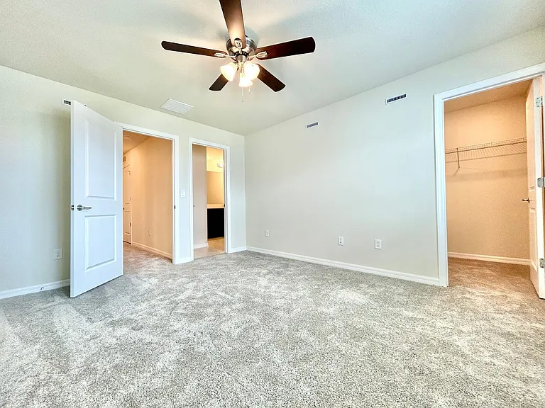 4652 Sparkling Shell Ave — Photo 18