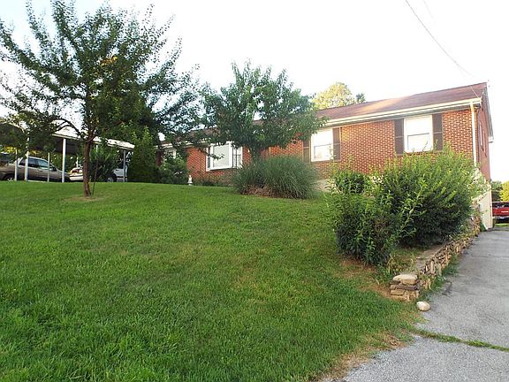 4th image of 1511 Gilford Ave NW
