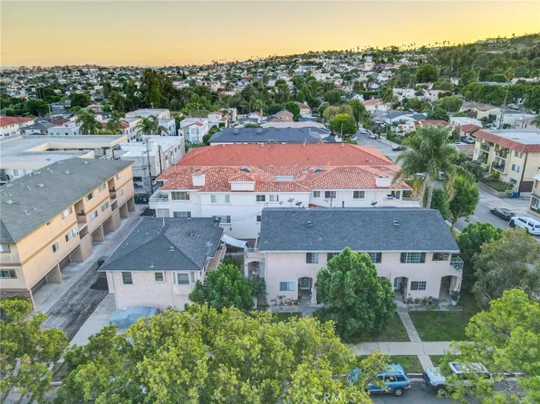 1381 W 8th St, San Pedro, CA 90732