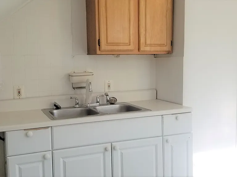 32-34 Salem St #3 — Photo 3