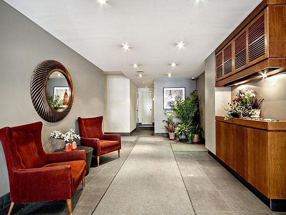 5th image of 160 E 27th St APT 10B