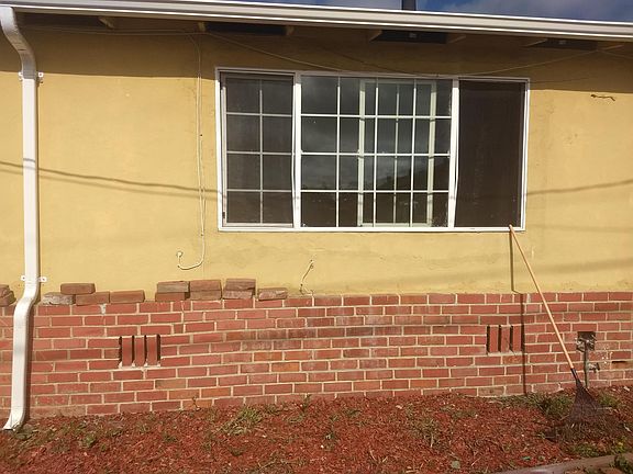 4th image of 382 Oharron Dr