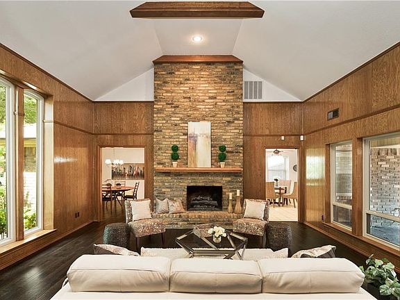 2nd image of 3004 Malibu Pl