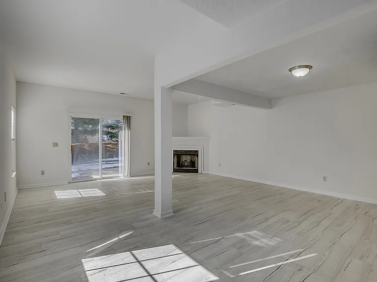 4104 Otter Creek Dr — Photo 18