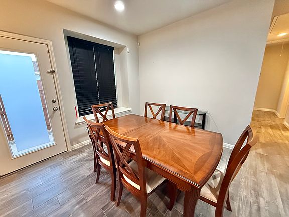 4th image of 457 Star Thistle St