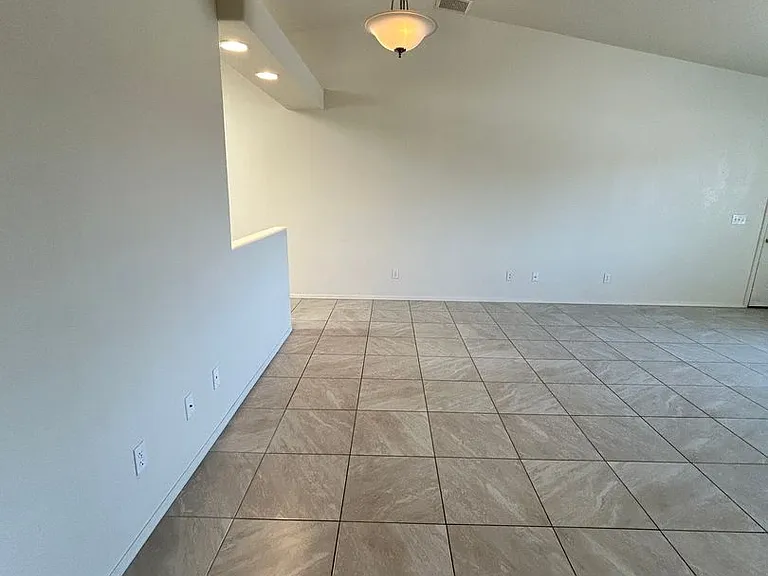 3289 Tolteca Dr — Photo 5