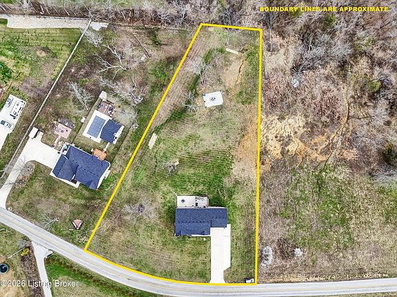 2nd image of 1817 Plum Ridge Rd