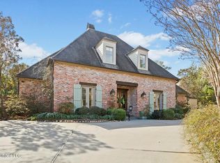 5 Pecan Tree Pl, Jackson, MS 39211