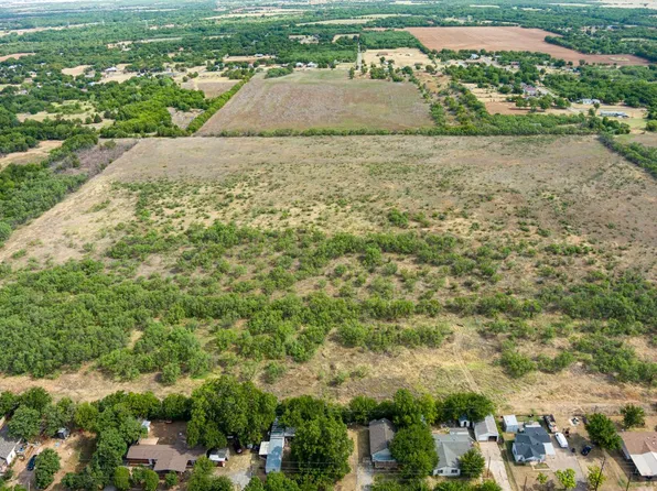 Bebe Ln, Wichita Falls, TX 76301