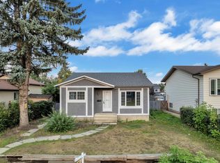 1027 61st St NW, Edmonton, AB T6L 3W2