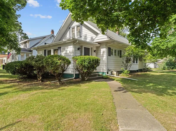 217 Cecil St, Buchanan, MI 49107