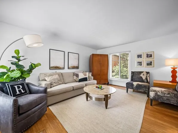 287 Lear St #12, Columbus, OH 43206