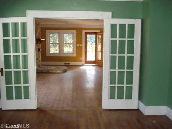 4th image of 400 Valleydale Ln