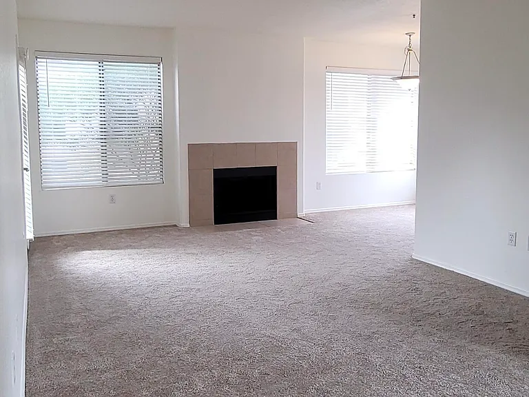 4925 E Desert Cove Ave #264 — Photo 9