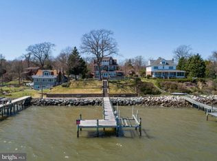 8259 Bayside Dr, Pasadena, MD 21122