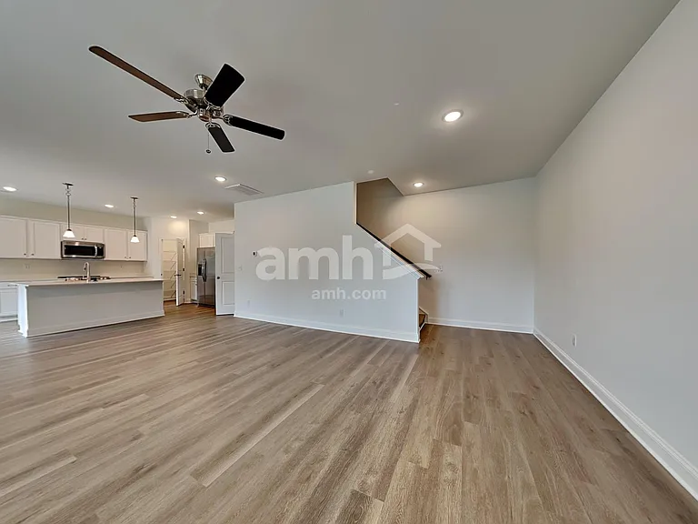 4788 McDade Ln — Photo 6