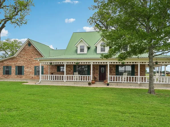1143 Rs County Rd 2300, Emory, TX 75440