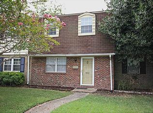 102 Hampstead Ct, Hampton, VA 23669