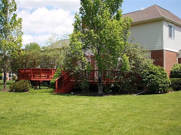 2nd image of 702 Glencrest Ln
