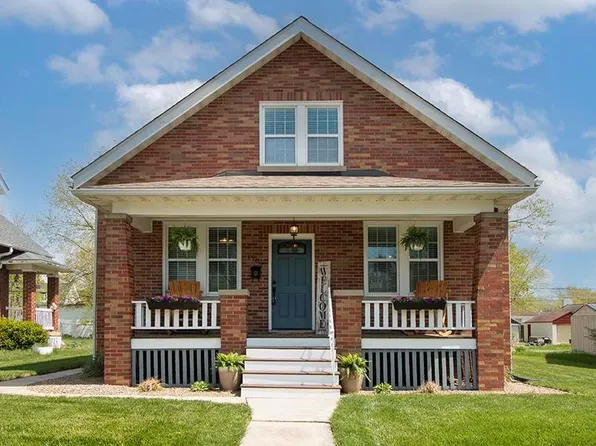 1705 Pine St, Highland, IL 62249