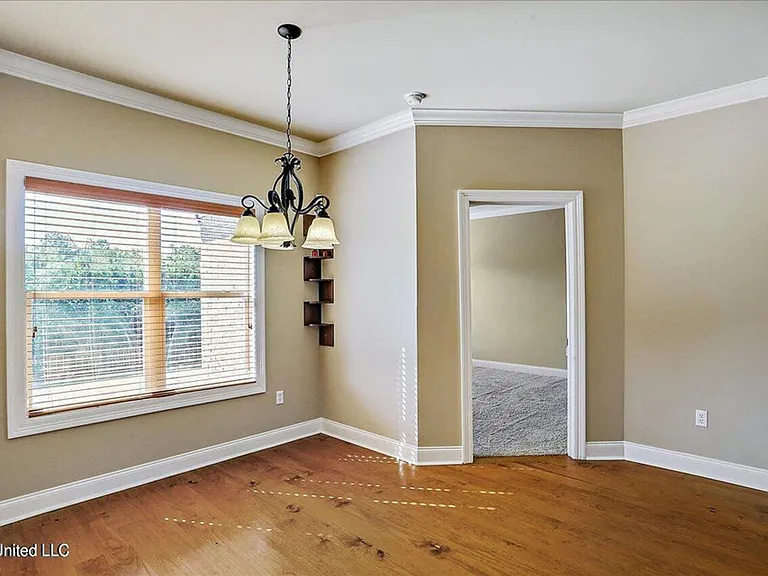 987 N Azalea Dr — Photo 12