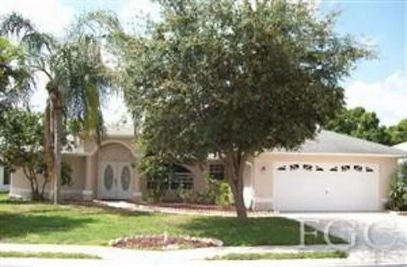 3 bed, 2295 sqft, $3,000 — Photo 1