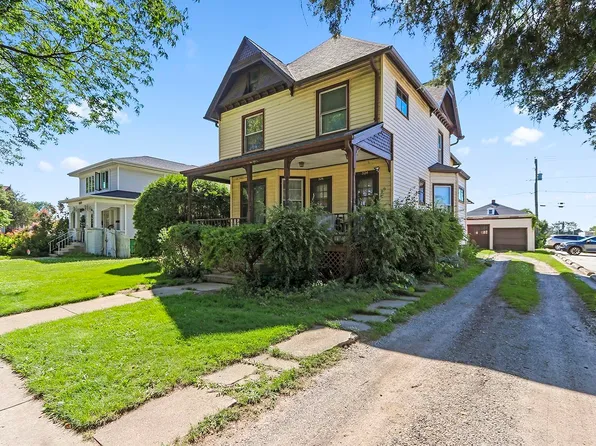 324 S Madison St, Green Bay, WI 54301