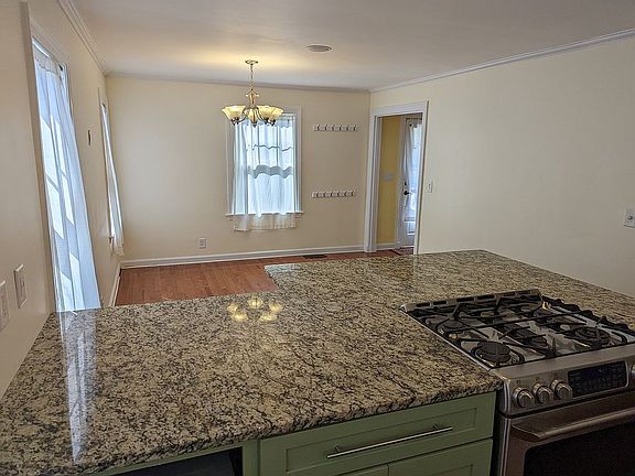 3rd image of 622 Eastmoor Blvd