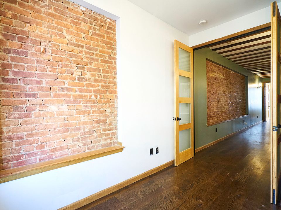 1st image of 194 Montrose Ave #3S